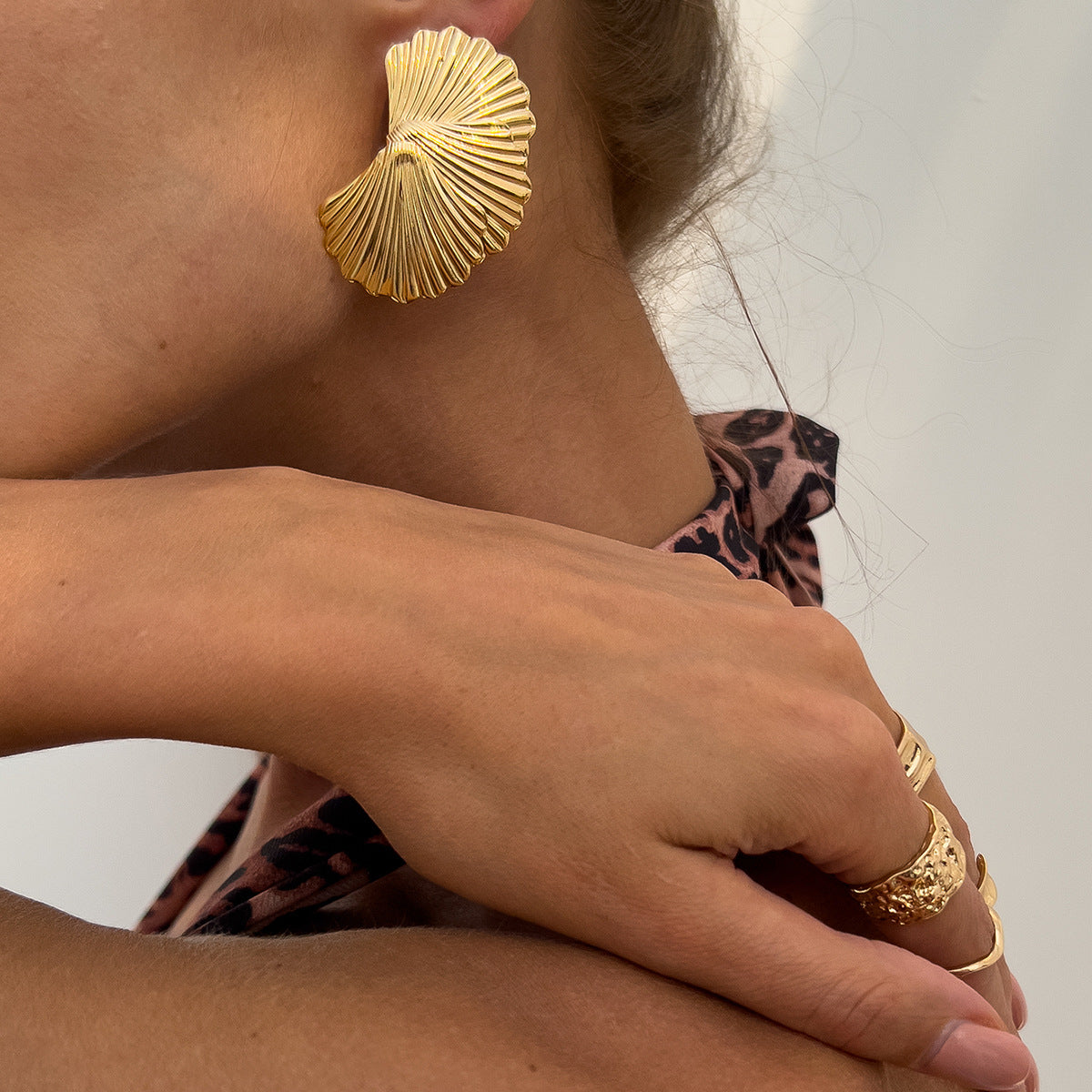 Maris Sculpted Shell Earrings