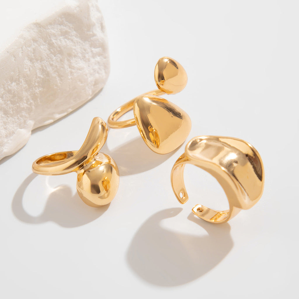 Soléa Embrace Ring Set