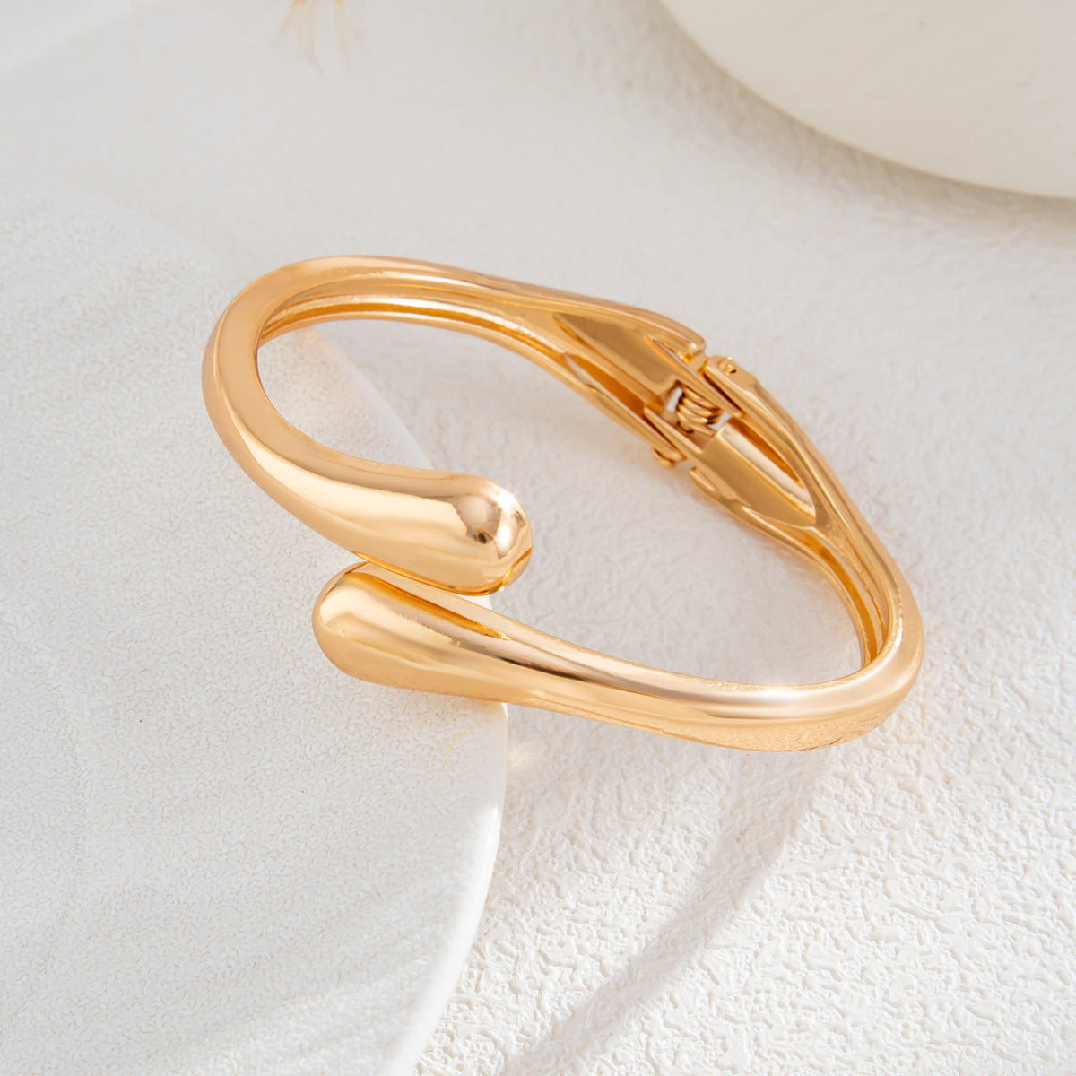 Auréa Sculpted Spring Cuff Set