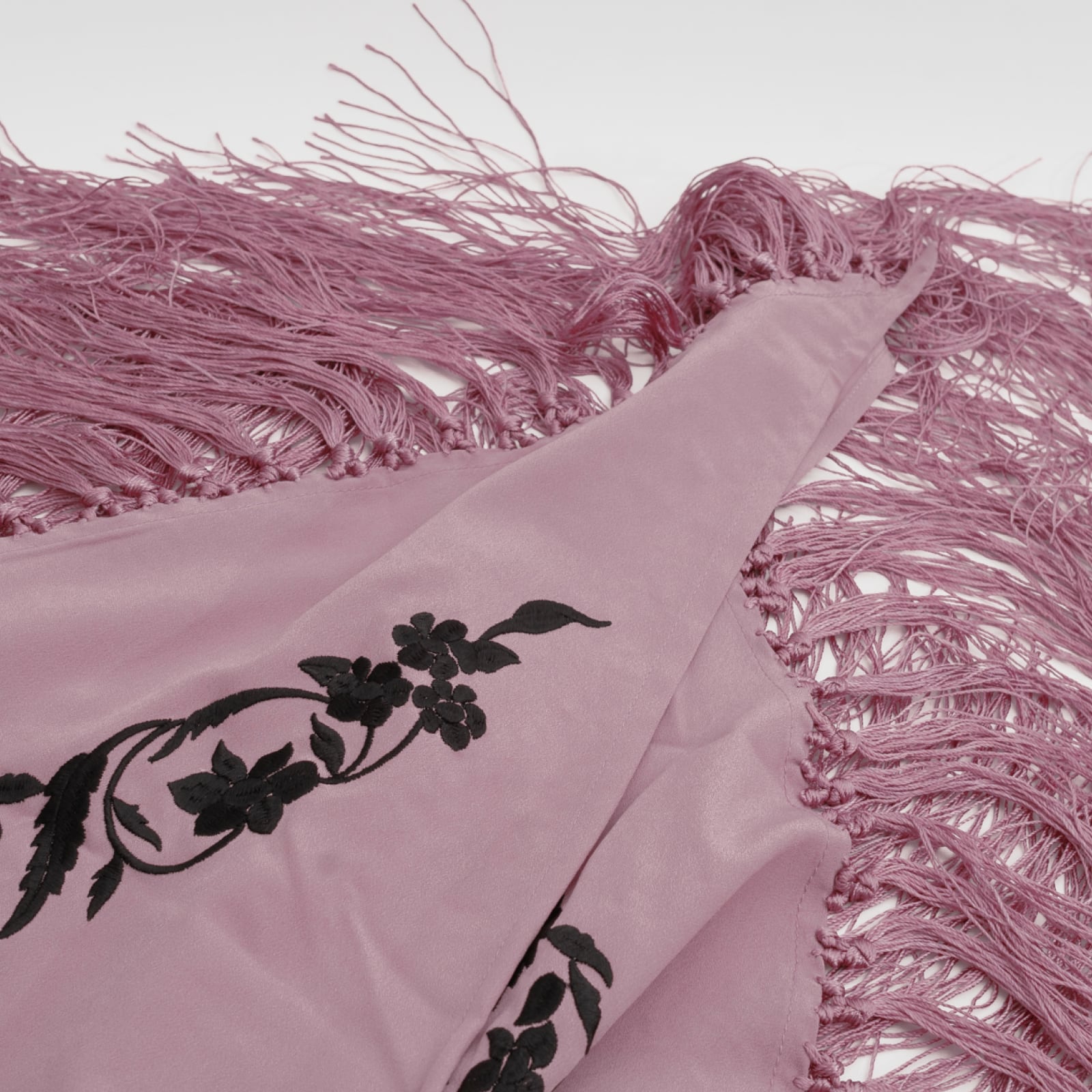 Mantilla Shawl With Rose And Black Floral Embroidery